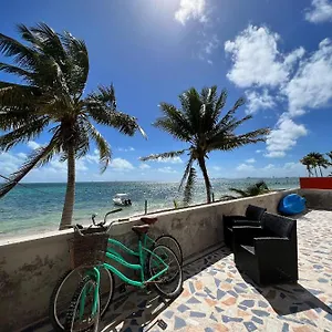 Punta Me With Sea View & Apartamento Cancún